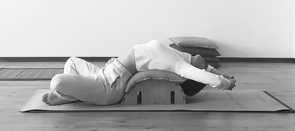 Yoga back school