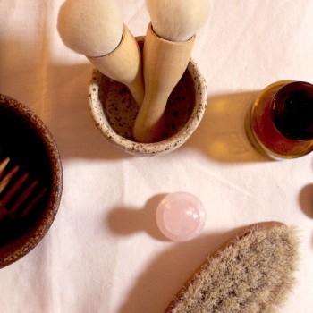 Rasa Room laboratori: beauty routine, automassaggio e face yoga